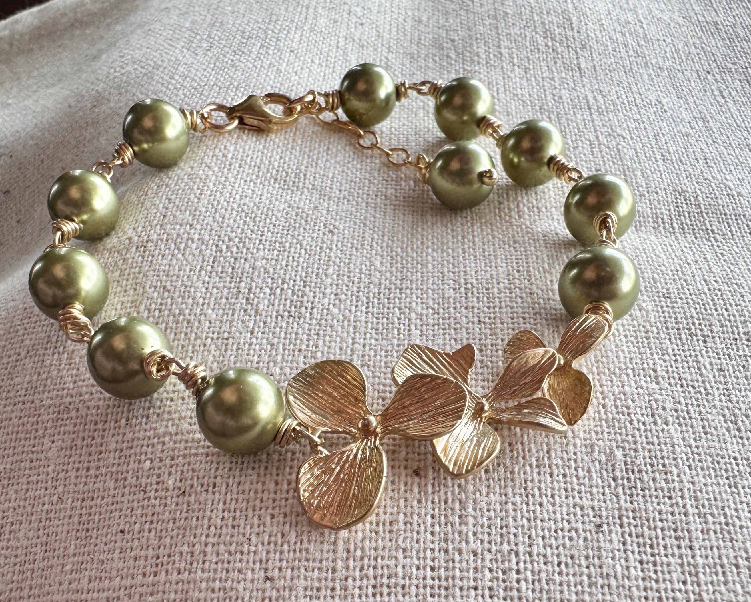 Cream Pearl Floral Bracelet, Pearl Wrapped Chain in Sterling Silver or Gold Orchid Flowers, Wedding Jewelry, Choose Your Color